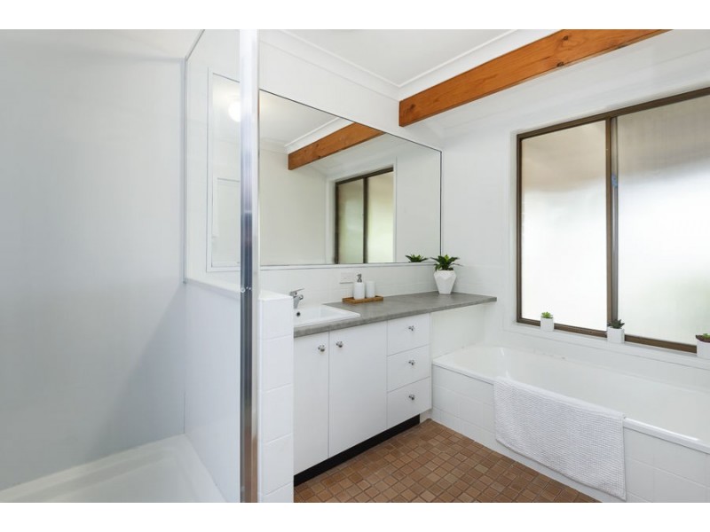 76 Belinda Crescent, Springwood QLD 4127