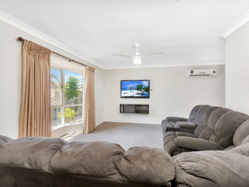 3 Melba ct, Crestmead QLD 4132