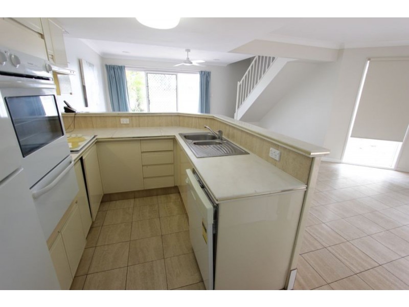 4/2-10 Coolgardie Street, Elanora QLD 4221