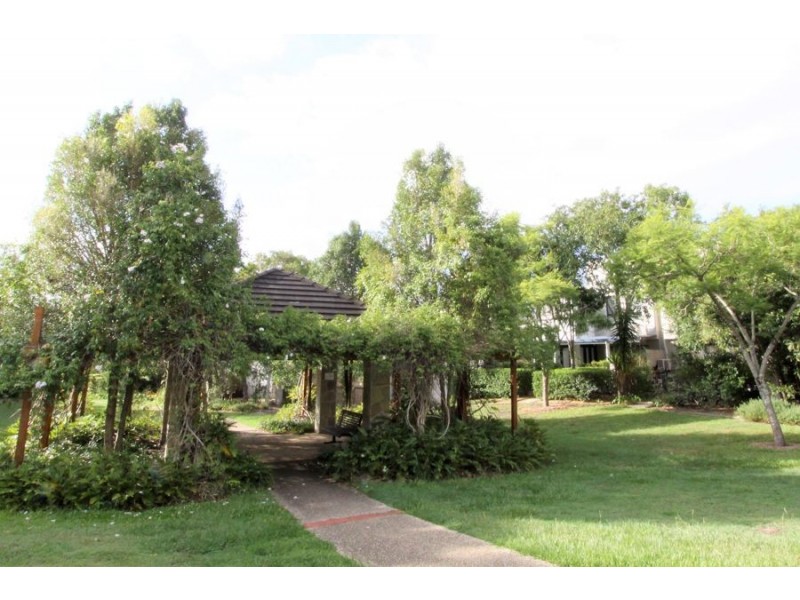 21/1 Arbour Avenue, Robina QLD 4226