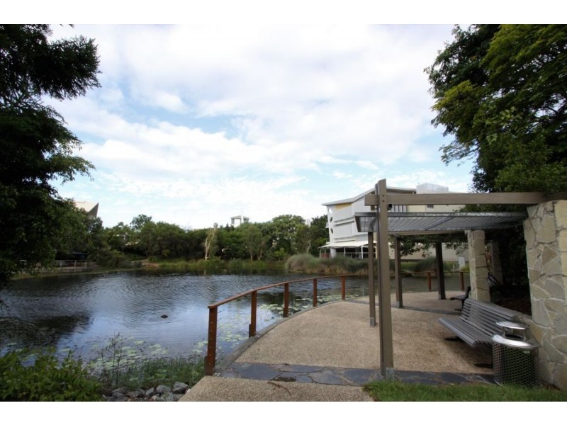 21/1 Arbour Avenue, Robina QLD 4226