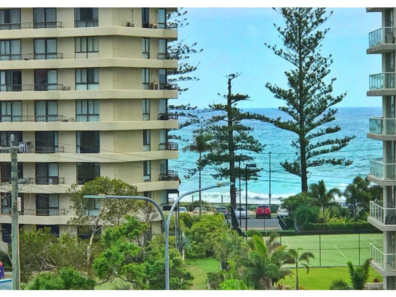 1055/1 Ocean Street, Burleigh Heads QLD 4220