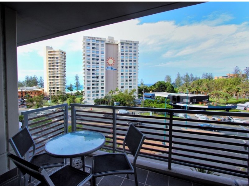 1055/1 Ocean Street, Burleigh Heads QLD 4220