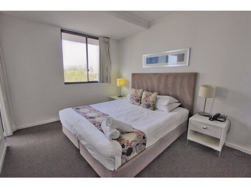 1055/1 Ocean Street, Burleigh Heads QLD 4220