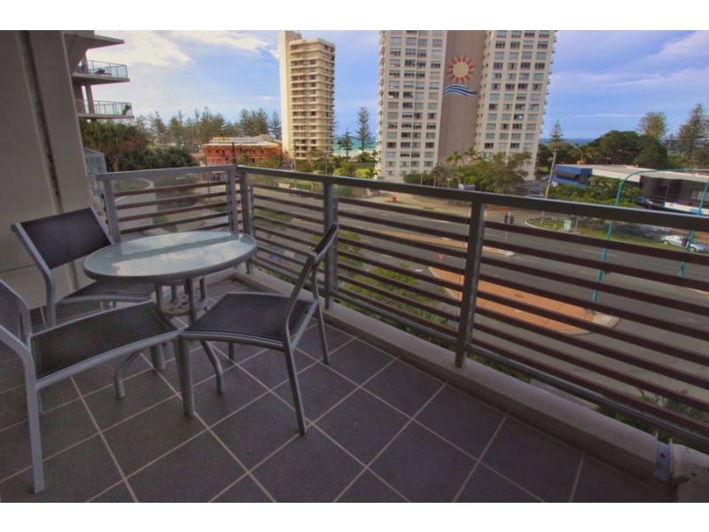 1055/1 Ocean Street, Burleigh Heads QLD 4220