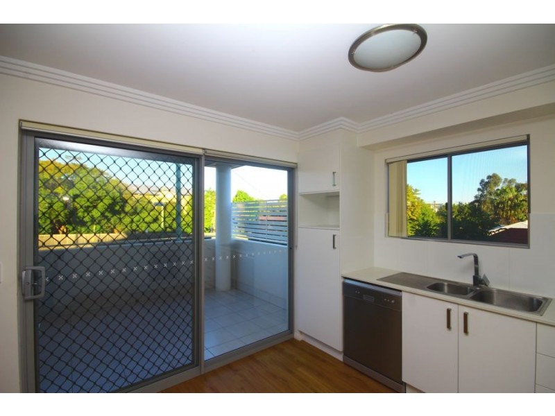 3/4 Eliza Lane, Nundah QLD 4012