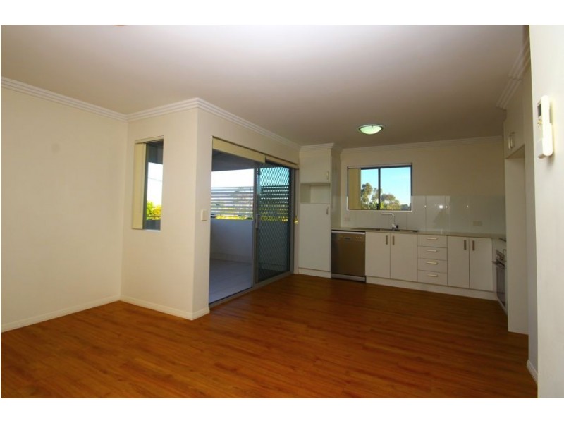 3/4 Eliza Lane, Nundah QLD 4012