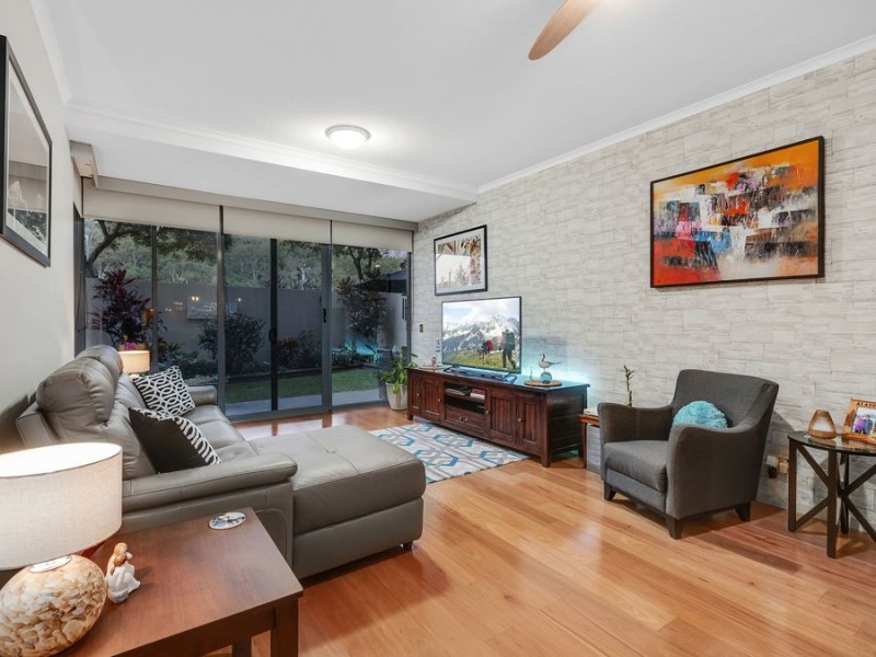 2002/1 Ocean Street, Burleigh Heads QLD 4220