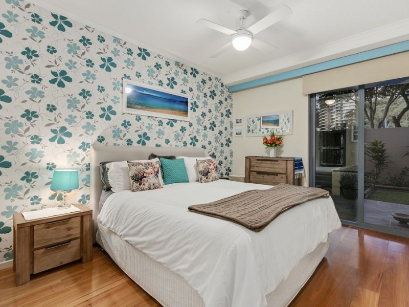 2002/1 Ocean Street, Burleigh Heads QLD 4220