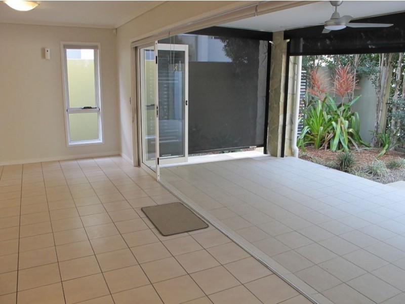 67 Riverwalk Avenue, Robina QLD 4226