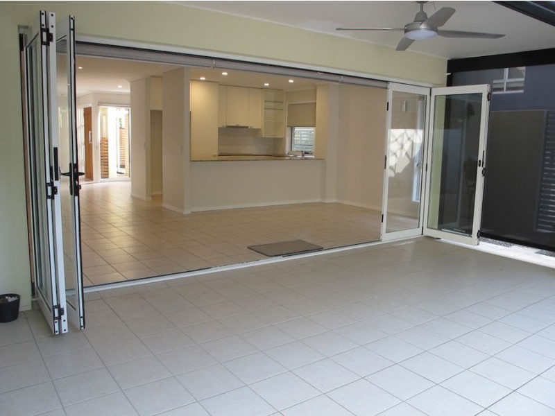 67 Riverwalk Avenue, Robina QLD 4226