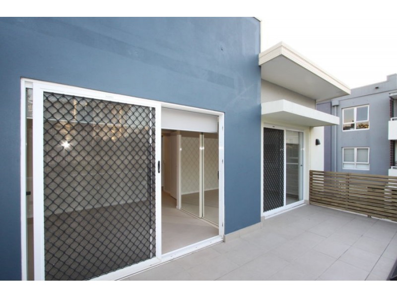 67 Riverwalk Avenue, Robina QLD 4226