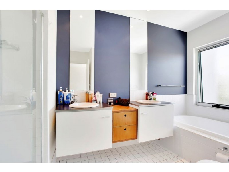 19/1 Arbour Avenue, Robina QLD 4226