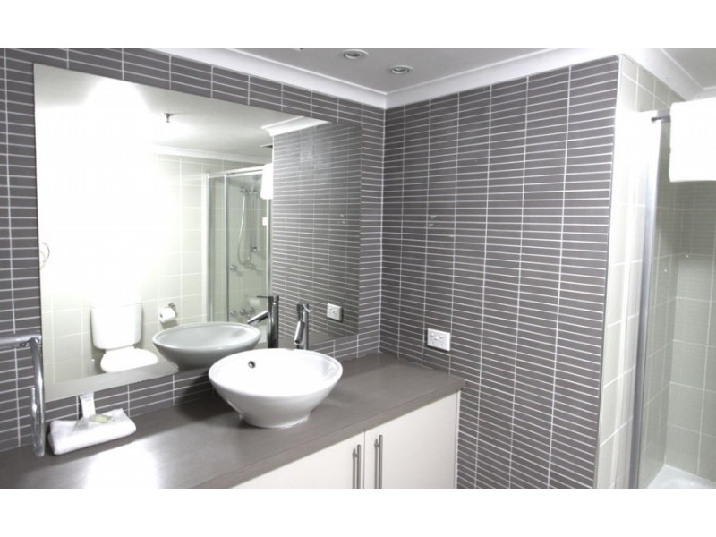 25C 30 Laycock Street, Surfers Paradise QLD 4217