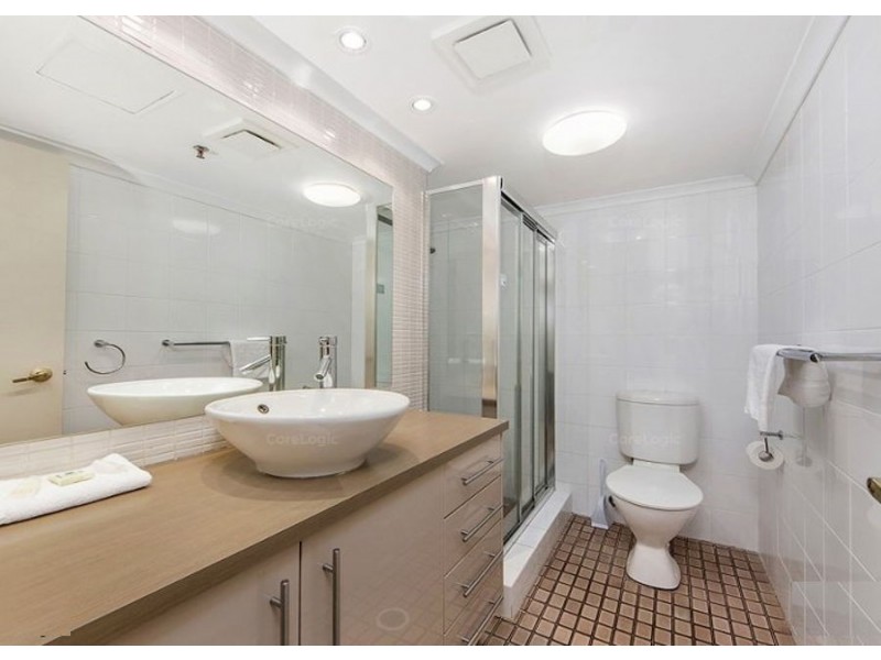 25C 30 Laycock Street, Surfers Paradise QLD 4217