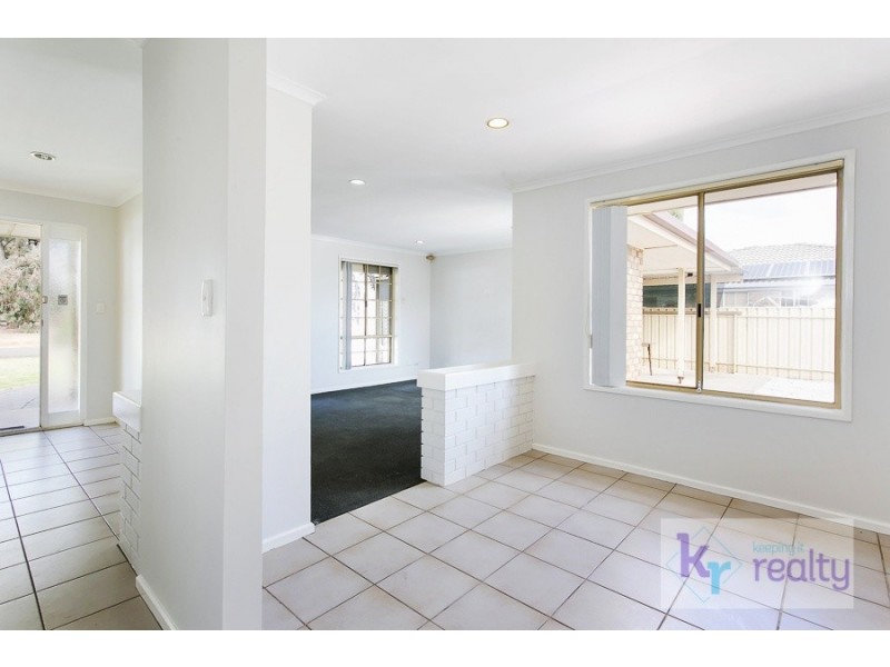 32 Ronaldo Way, Paralowie SA 5108