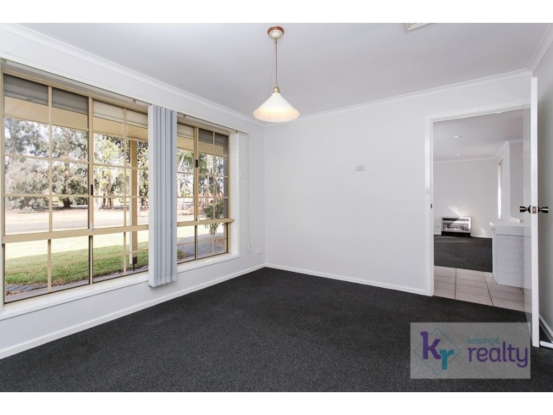 32 Ronaldo Way, Paralowie SA 5108