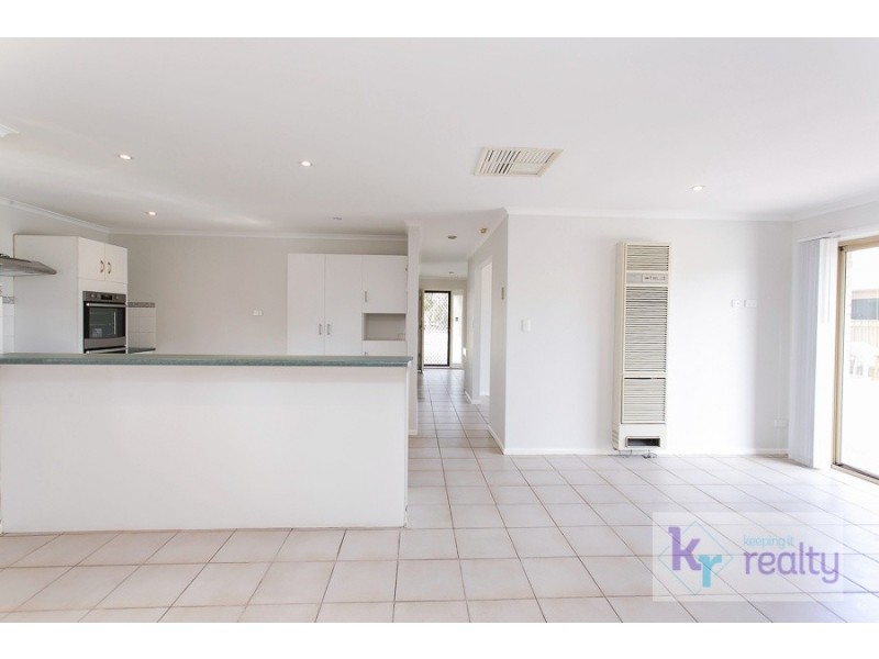 32 Ronaldo Way, Paralowie SA 5108