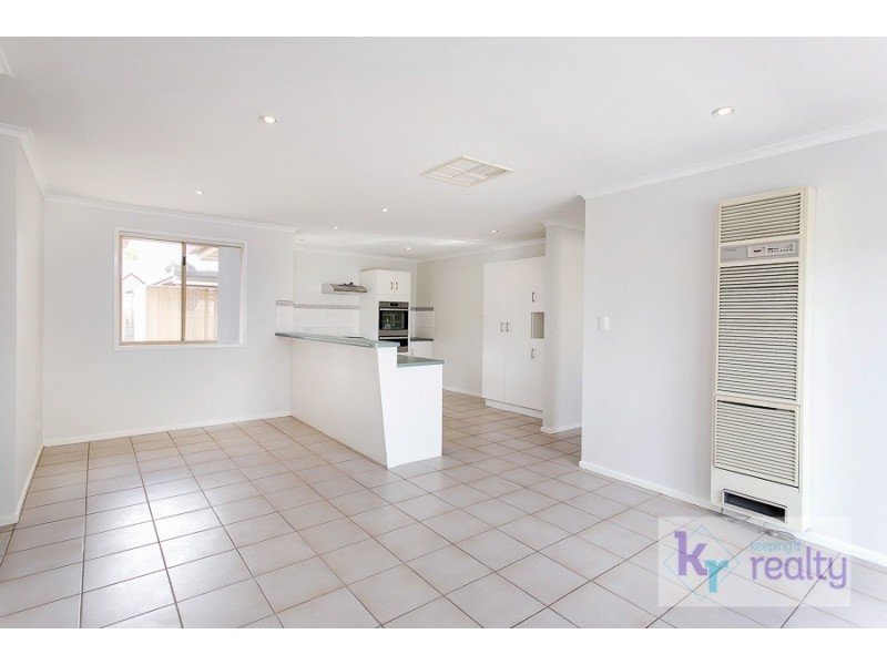 32 Ronaldo Way, Paralowie SA 5108