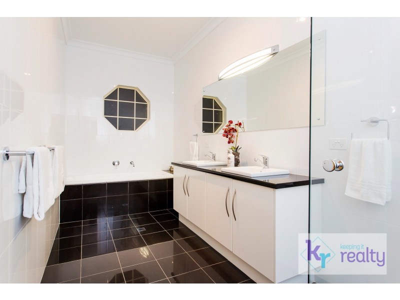 12a Allendale Grove, Stonyfell SA 5066