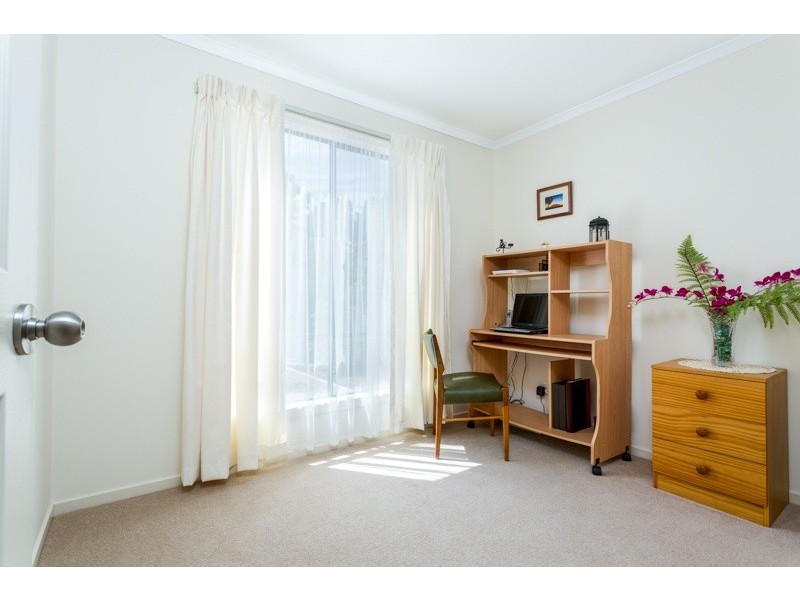 6a Walters Crescent, Aberfoyle Park SA 5159
