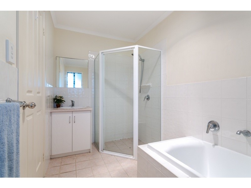 6a Walters Crescent, Aberfoyle Park SA 5159