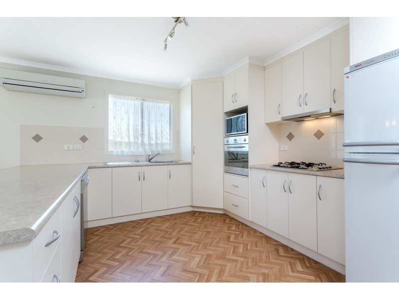 6a Walters Crescent, Aberfoyle Park SA 5159