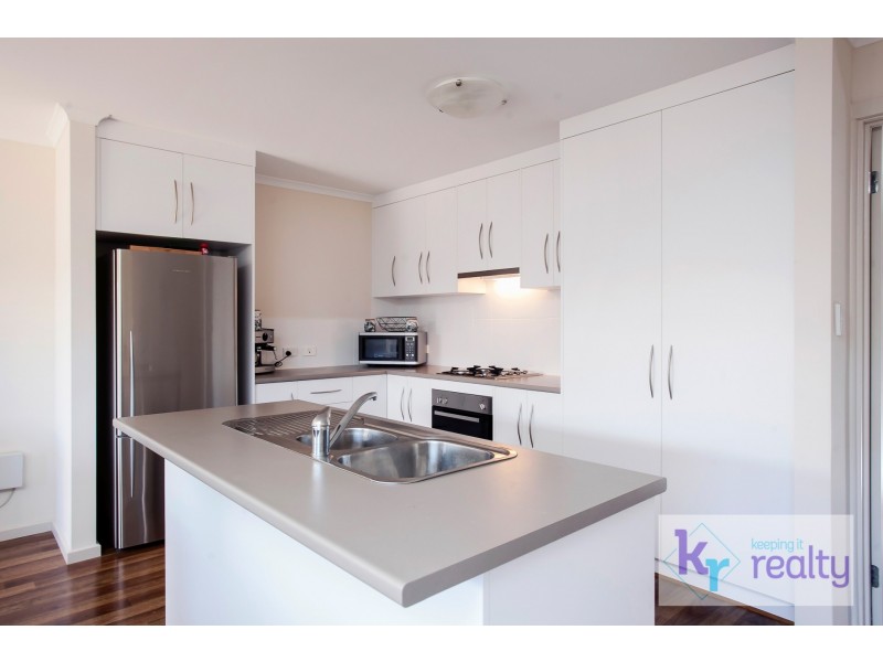 6 Goodrington Way, Moana SA 5169