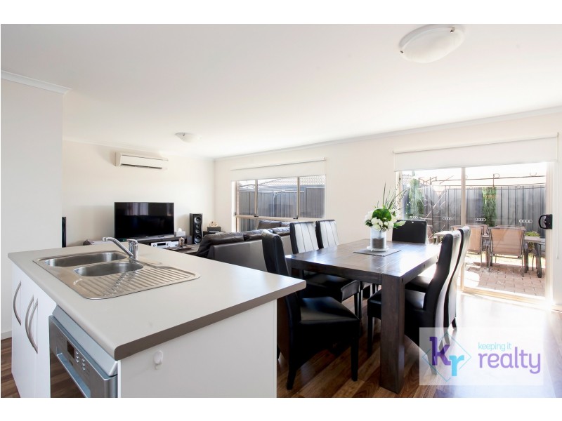 6 Goodrington Way, Moana SA 5169