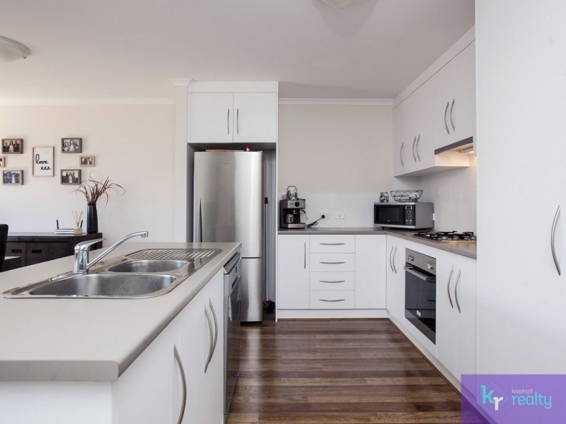 6 Goodrington Way, Moana SA 5169