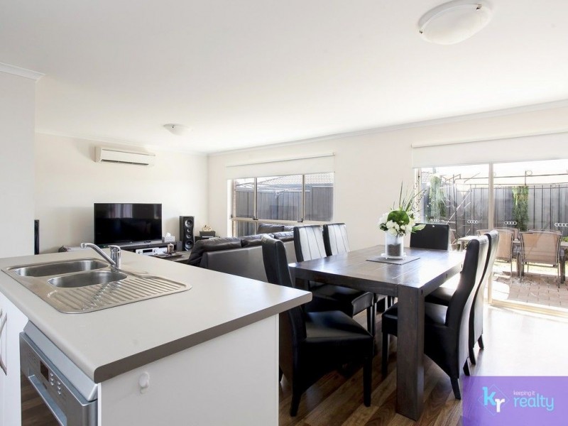 6 Goodrington Way, Moana SA 5169