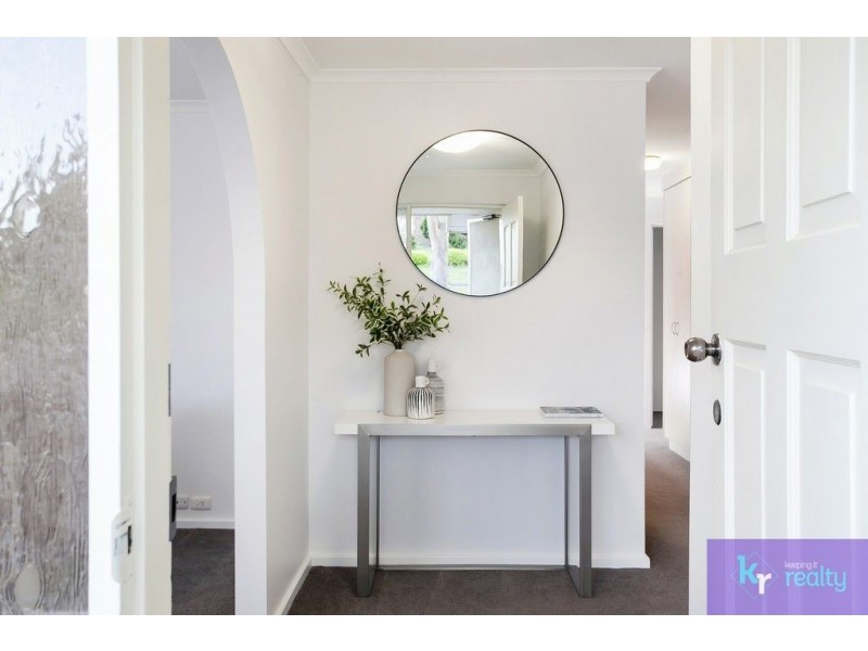 24 Doulton Drive, Trott Park SA 5158