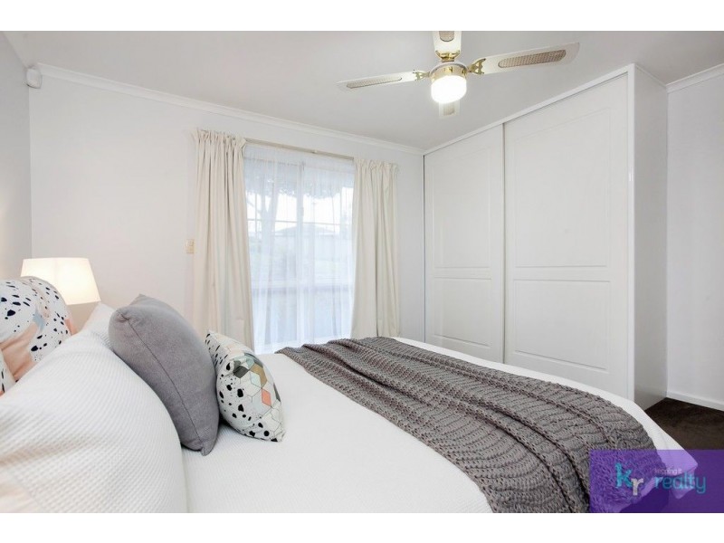 24 Doulton Drive, Trott Park SA 5158