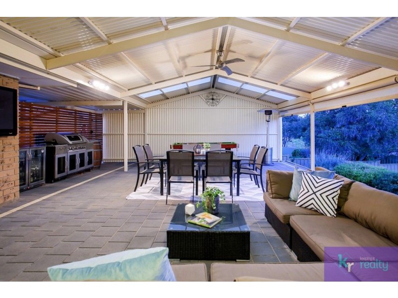 24 Doulton Drive, Trott Park SA 5158