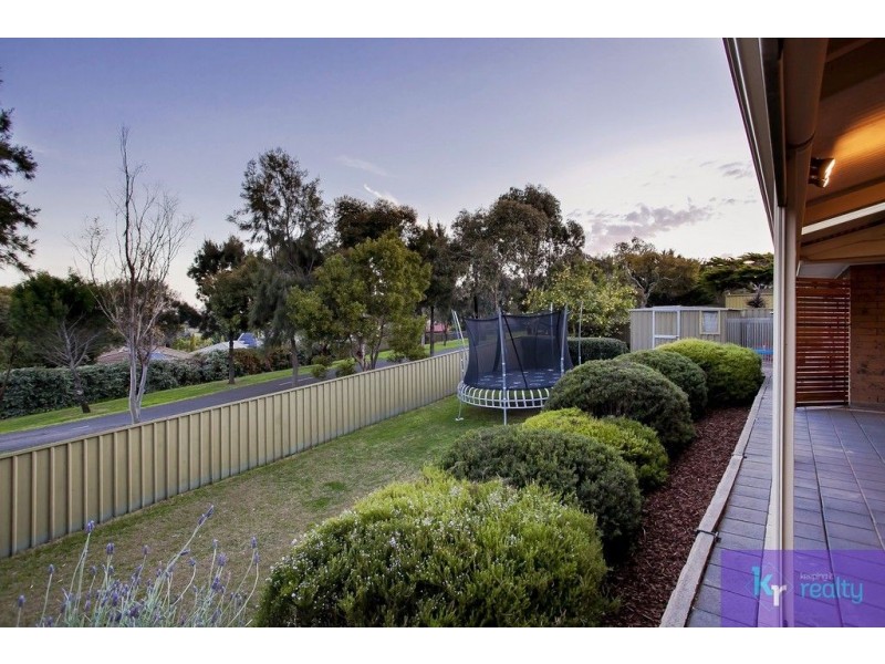24 Doulton Drive, Trott Park SA 5158
