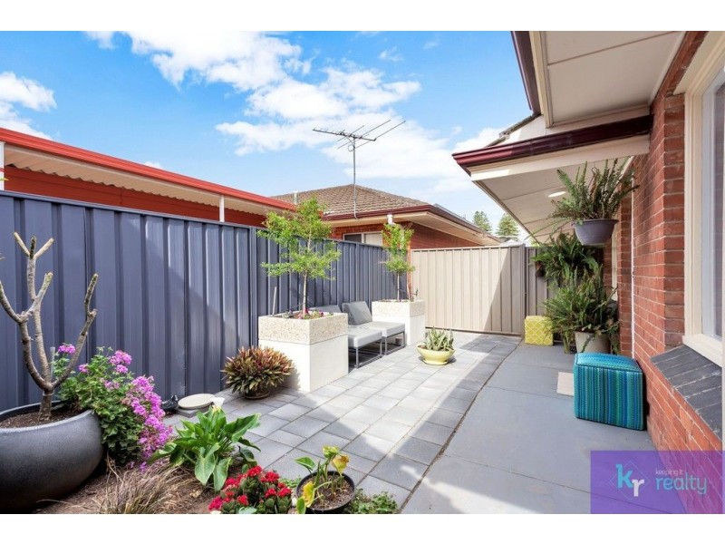 Unit 2/4 Albany Street, Grange SA 5022