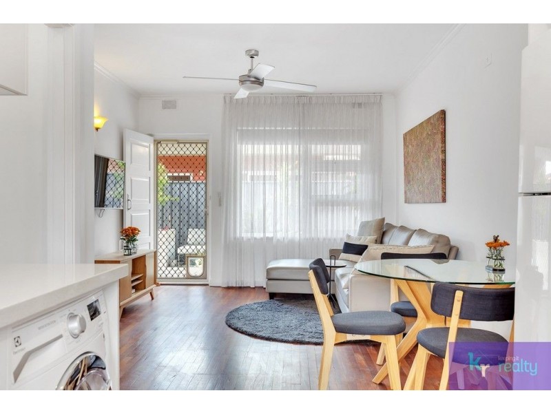 Unit 2/4 Albany Street, Grange SA 5022