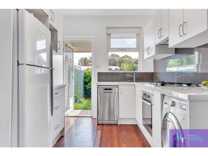 Unit 2/4 Albany Street, Grange SA 5022