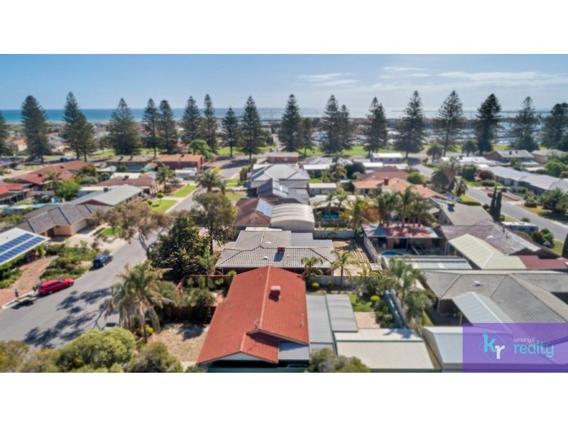 4 Mystic Court, North Haven SA 5018