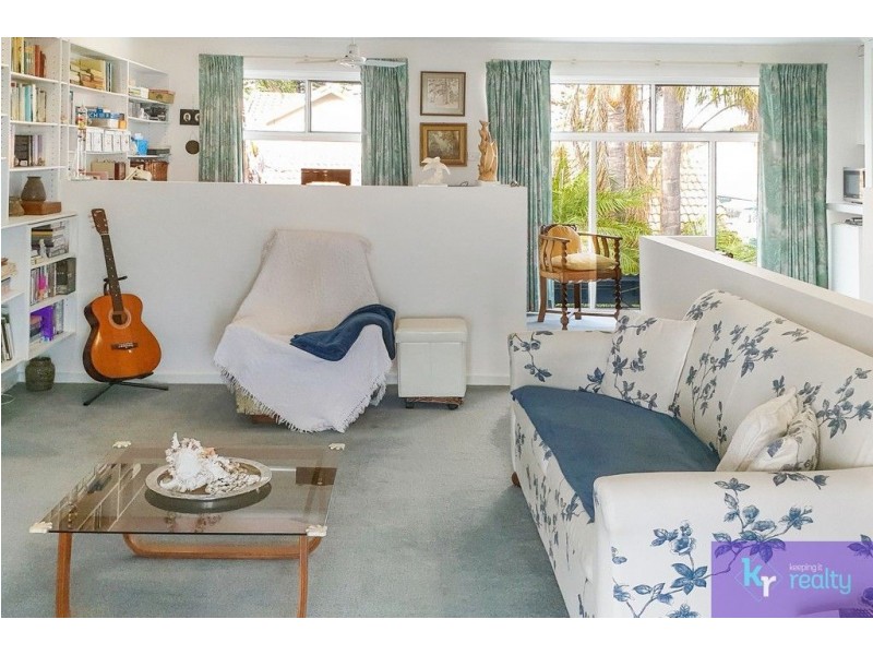 10 Coral Way, North Haven SA 5018