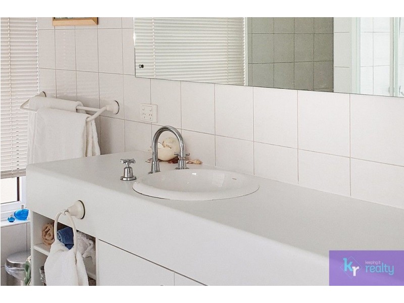 10 Coral Way, North Haven SA 5018