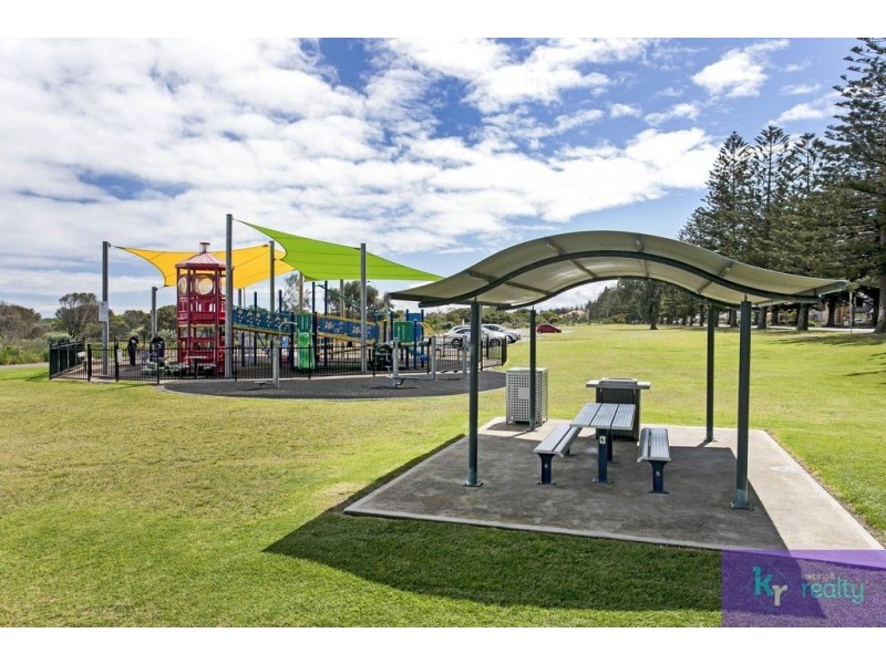 14 Woodhall Road, Osborne SA 5017
