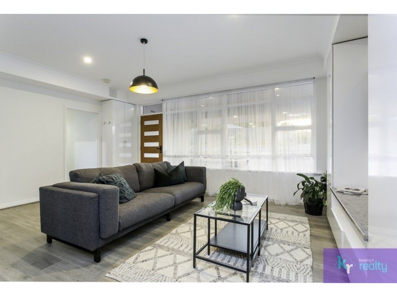 2 Hawick Street, Valley View SA 5093