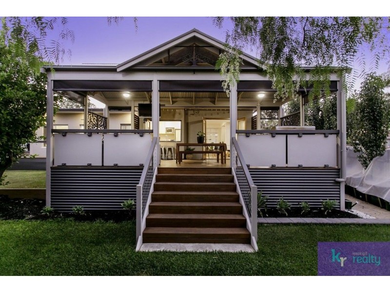 2 Hawick Street, Valley View SA 5093