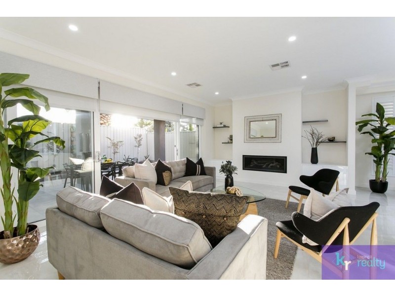 26 Sunlake Place, Tennyson SA 5022