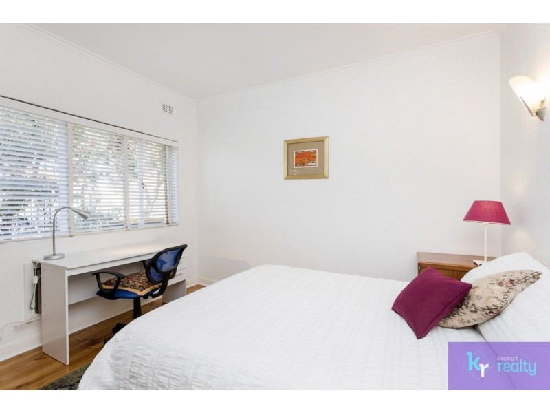 1/16 Almond Grove, Glandore SA 5037