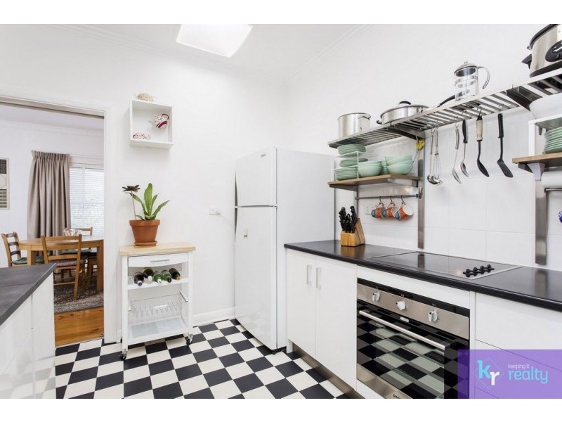 1/16 Almond Grove, Glandore SA 5037