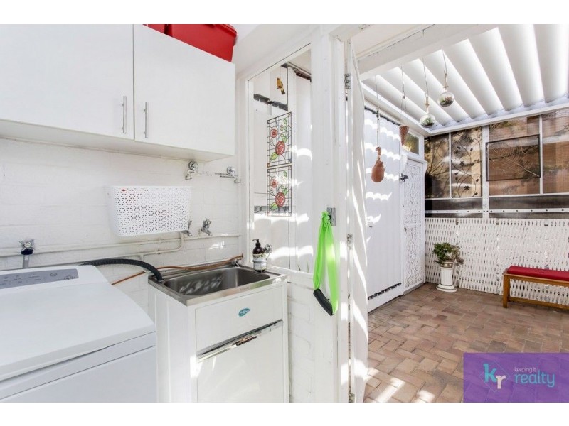 1/16 Almond Grove, Glandore SA 5037