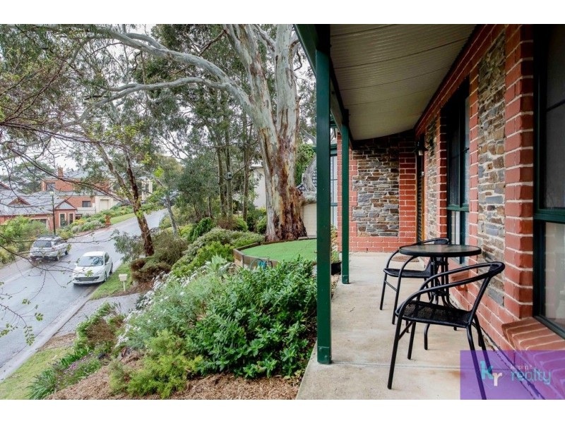 27 Highfield Drive, Aberfoyle Park SA 5159