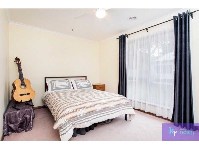 27 Highfield Drive, Aberfoyle Park SA 5159